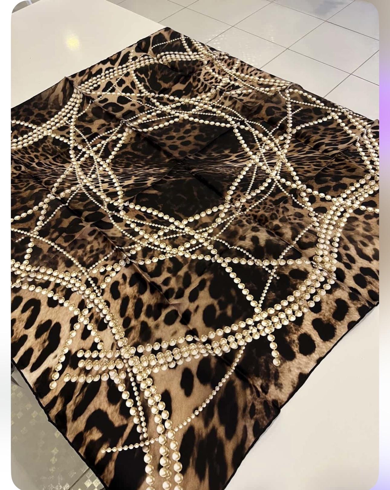 Laboutique ipek eşarp